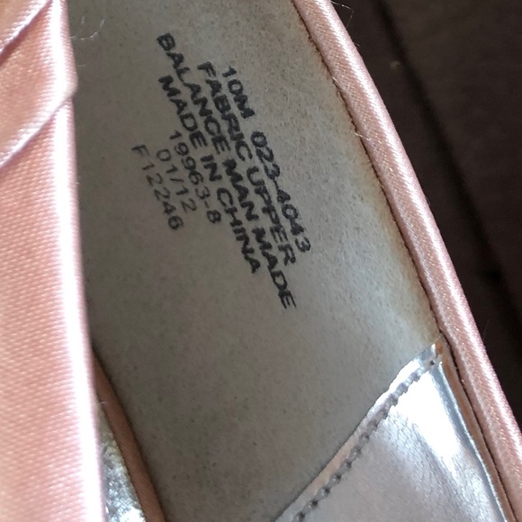 NWOT JACQUELINE FERRAR Pink Peep Toe Heels S10 - Picture 9 of 9